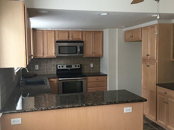 2nd image of 9711 Beachwood Dr