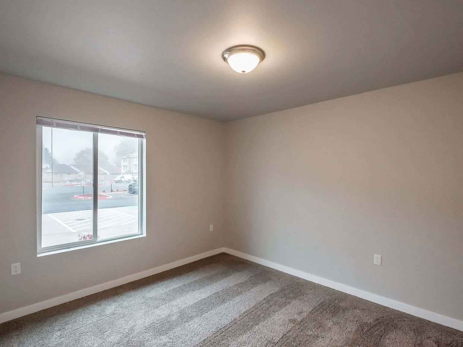 Evergreen Valley Apartments — Photo 2