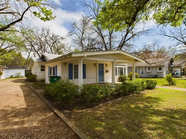 206 Virginia Ave, Waxahachie, TX 75165