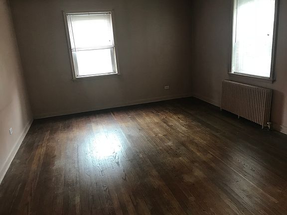 4th image of 4920 Hanford St