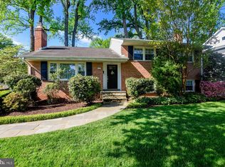 6523 Divine St, Mc Lean, VA 22101