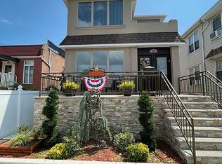 3718 Laurel Ave, Brooklyn, NY