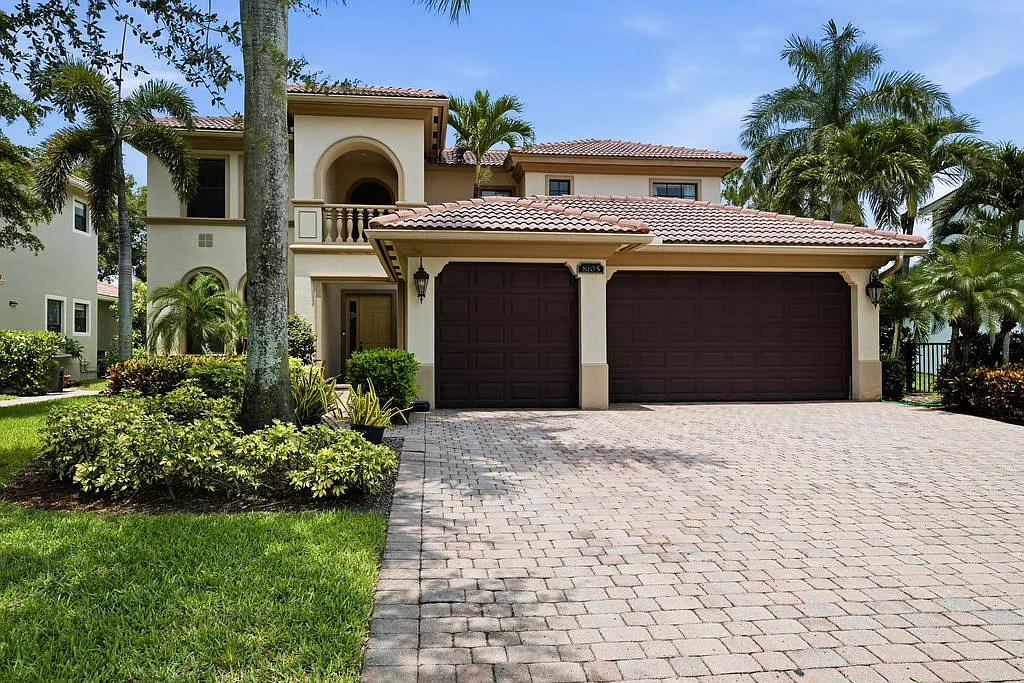 4 bed, 2956 sqft, $6,500 — Photo 1