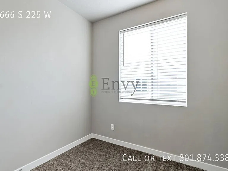 1666 S 225 W — Photo 7