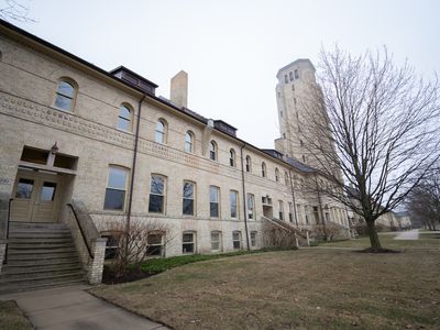 190 Leonard Wood S APT 106, Highland Park, IL, 60035