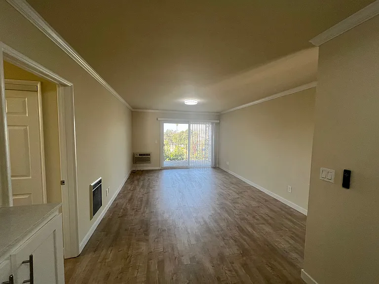 433 Pioneer Drive — Photo 31