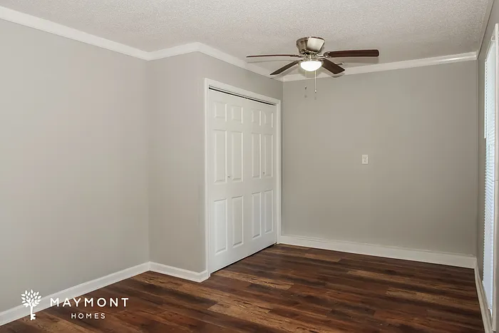619 Larry Dr — Photo 13
