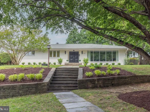 6337 Lenox Rd, Bethesda, MD 20817