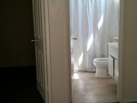 5th image of 17964 Kendall Cir