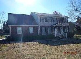 230 Donegal Dr, Moore, SC 29369