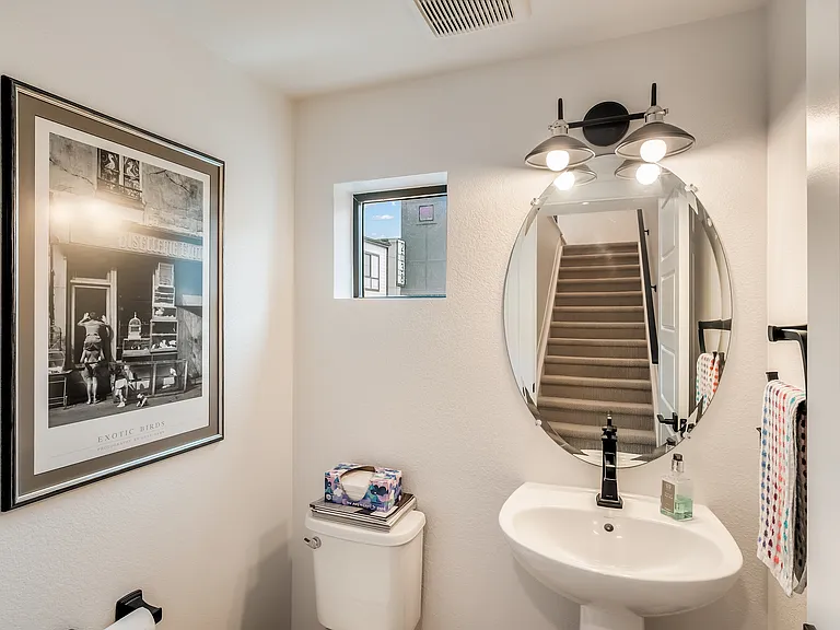2042 S Holly St #1 — Photo 10