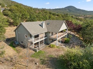 4047 N Roxy Dr, Medford, OR 97504