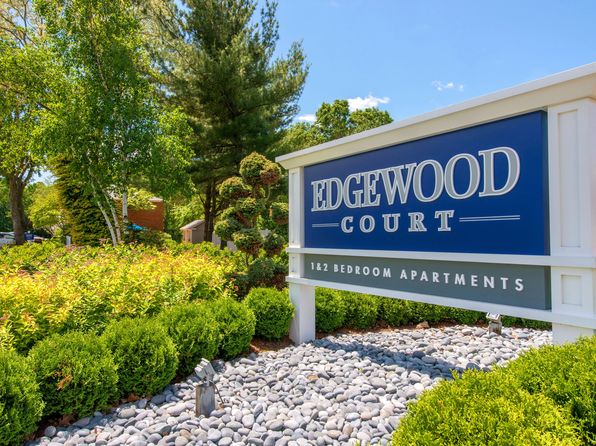 Edgewood Court | 649 Prospect St, Chicopee, MA