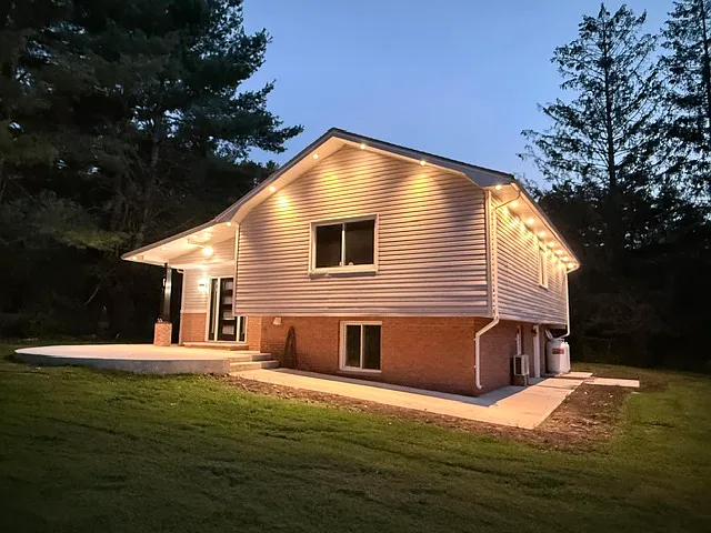 27 Bohdan Lepky Rd