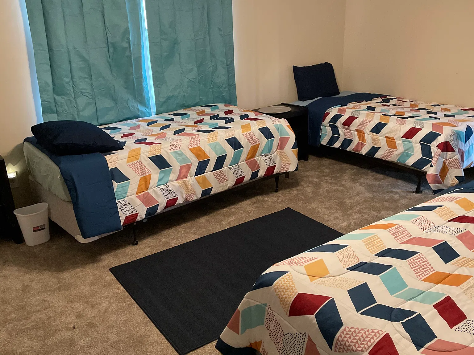 3 bed, 1800 sqft, $2,050 — Photo 2