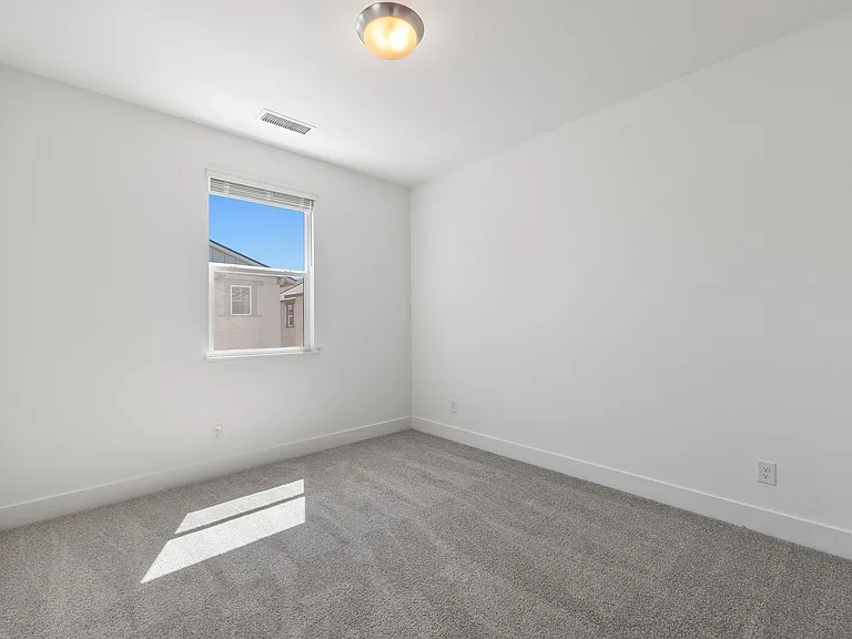 465 Prosecco Way — Photo 38