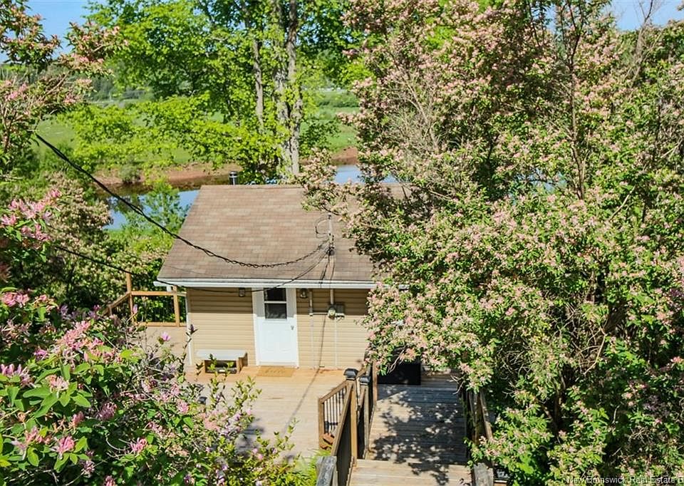 1st image of 82 Porter Rd