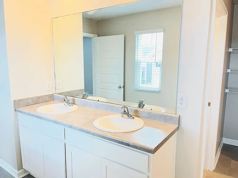 19 White Spruce Way — Photo 28