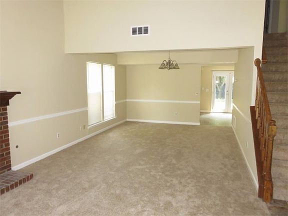 2nd image of 1727 Laurel Creek Cir