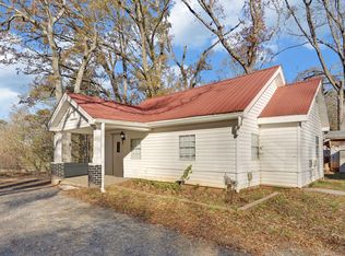 219 Crescent Dr, Gainesville, GA 30501