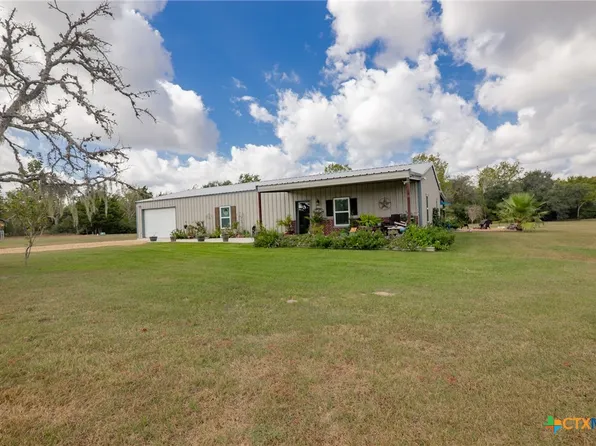8142 Fm 1447 W, Yoakum, TX 77995