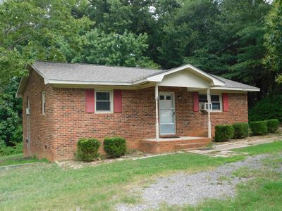 152 Washington Rd, Cowpens, SC, 29330
