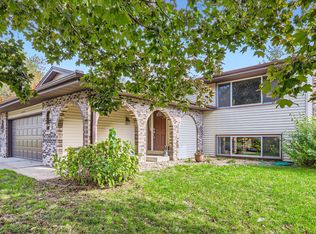 10725 Bush Lake Road Cir, Bloomington, MN 55438