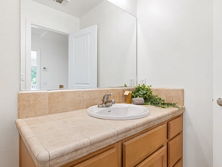 225 Old County Rd #225 — Photo 33
