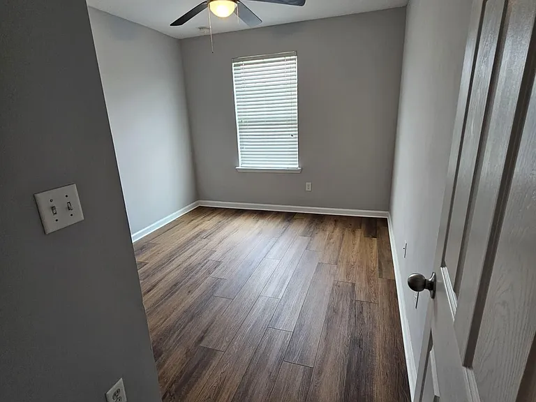 607 Reese Ave — Photo 24