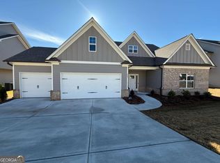 200 Cherokee Rose Ln, Hoschton, GA 30548