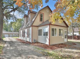 12965 N 2nd Ave, Lindstrom, MN 55045