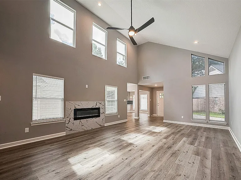 1623 Cherry Ridge Dr — Photo 21