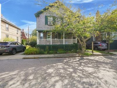 19 Slocum St, Newport, RI, 02840