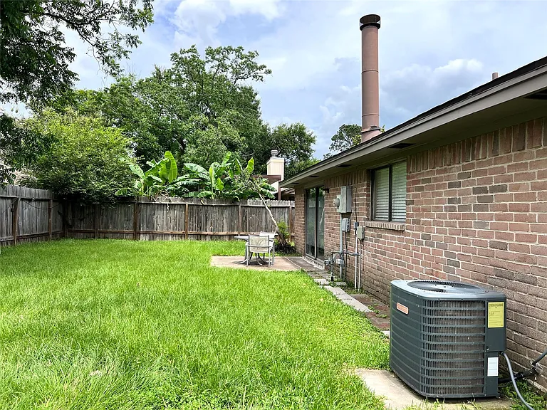 21414 Park Run Dr — Photo 24