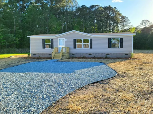 3901 McKethan St, Wade, NC 28395