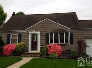 1415 Thelma Ter, Linden, NJ 07036