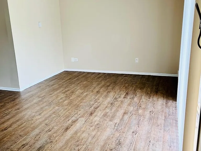 3703 James St #3D — Photo 6
