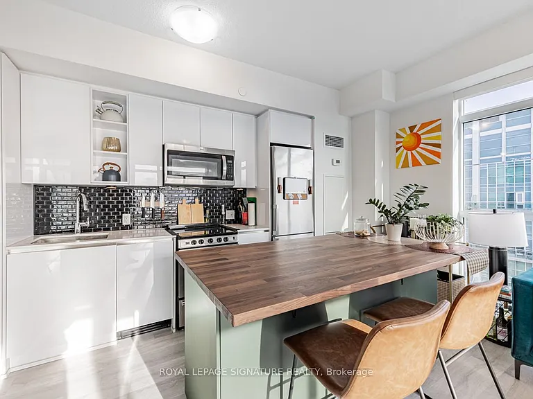 251 Manitoba St #2704 — Photo 10