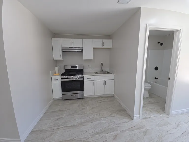 13345 Cahuenga Rd — Photo 4