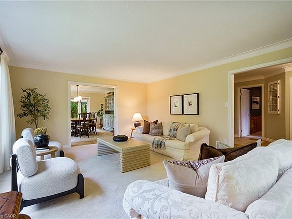 5th image of 373 Brookview Ct