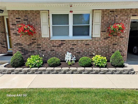 5th image of 6474 Daly Rd