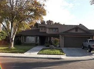 2120 Smokey Ct, Los Banos, CA 93635