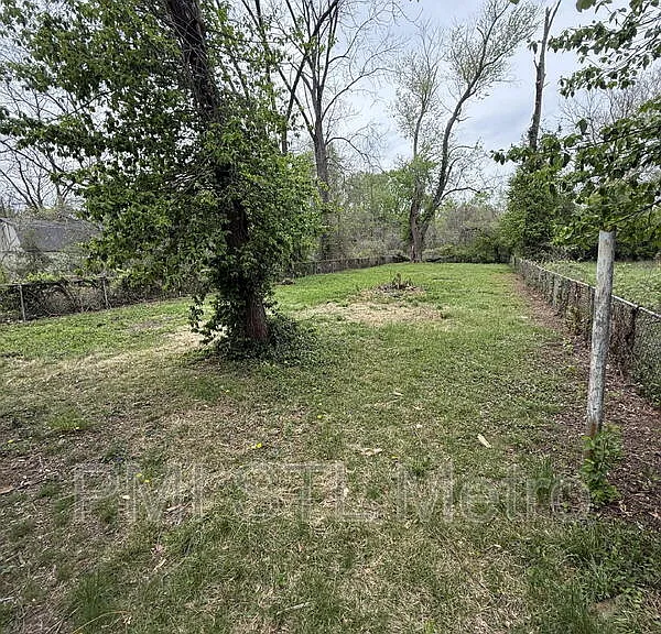 519 Graf Ave — Photo 11