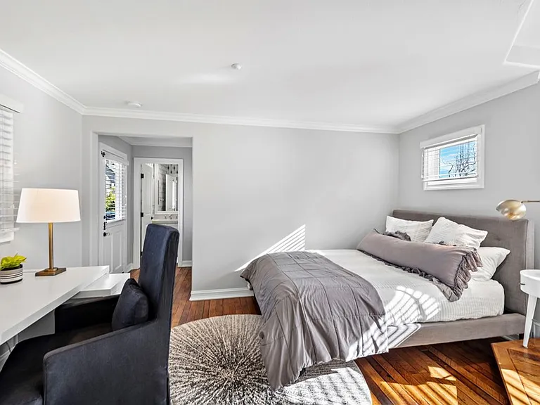 20 Cape Danbury — Photo 42