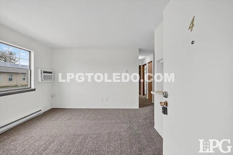 2 bed, 1.0 bath, 756 sqft, $850 — Photo 4