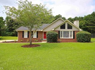 190 Fairfield Cir, Fayetteville, GA 30214