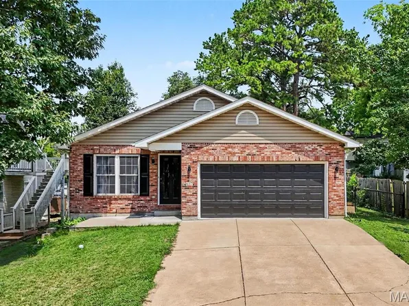 617 N 6th St, Festus, MO 63028