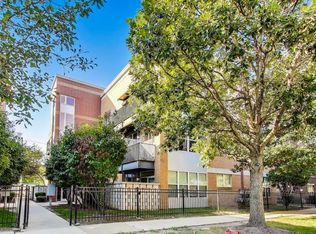 2235 W Maypole Ave Unit 101, Chicago, IL 60612