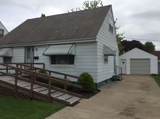 212 Walton Ave, South Bend, IN 46619