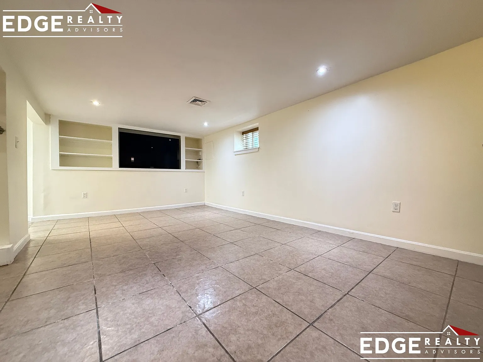 2 bed, 1.0 bath, $2,800 — Photo 3
